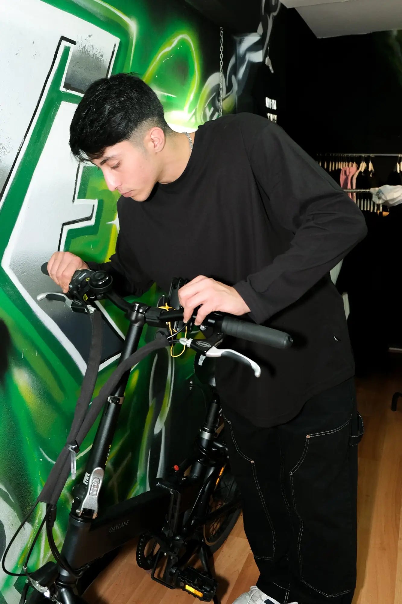 Siyah Uzun Kollu Tişört 'TECHNO REVOLUTION' Reflective Black Long Sleeve T-shirt.