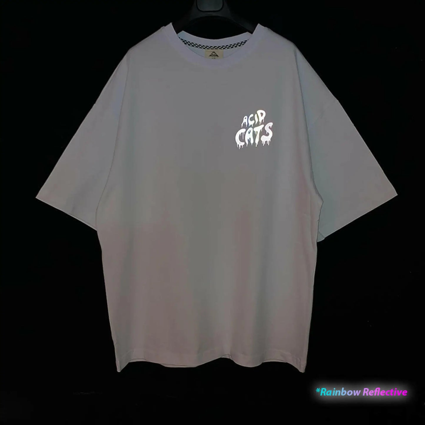 WHITE OVERSIZE T-SHIRT ’ACID CATS’ RAINBOW REFLECTIVE