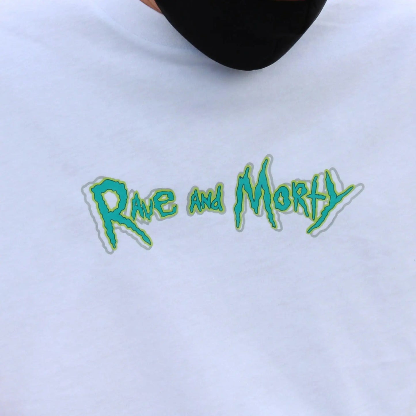 WHITE OVERSIZE T-SHIRT ’RAVE AND MORTY’ - FREEDOM OVERSIZED