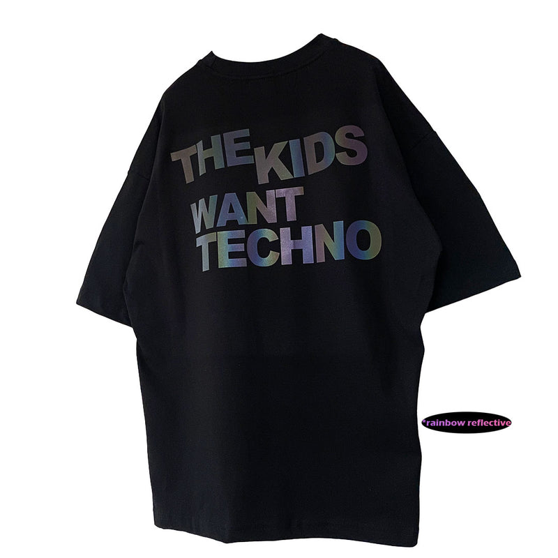 OVERSIZE SCHWARZES T-SHIRT „THE KIDS WANT TECHNO“ REFLEKTIEREND–  Afterweare, Your Lifestyle | T-Shirts