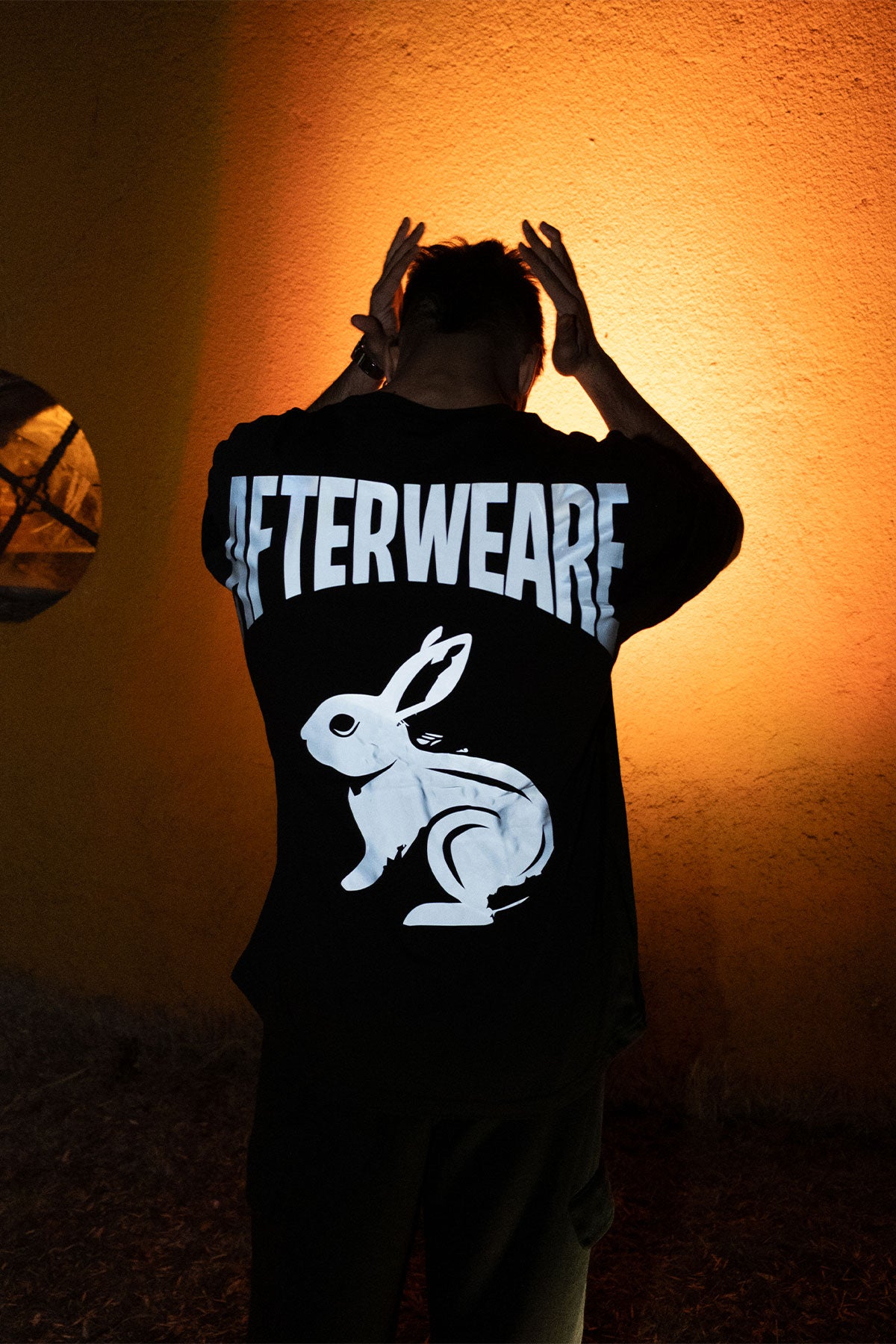 Oversize Black T-shirt 'Follow Me Rabbit' Oversize Siyah Tişört.