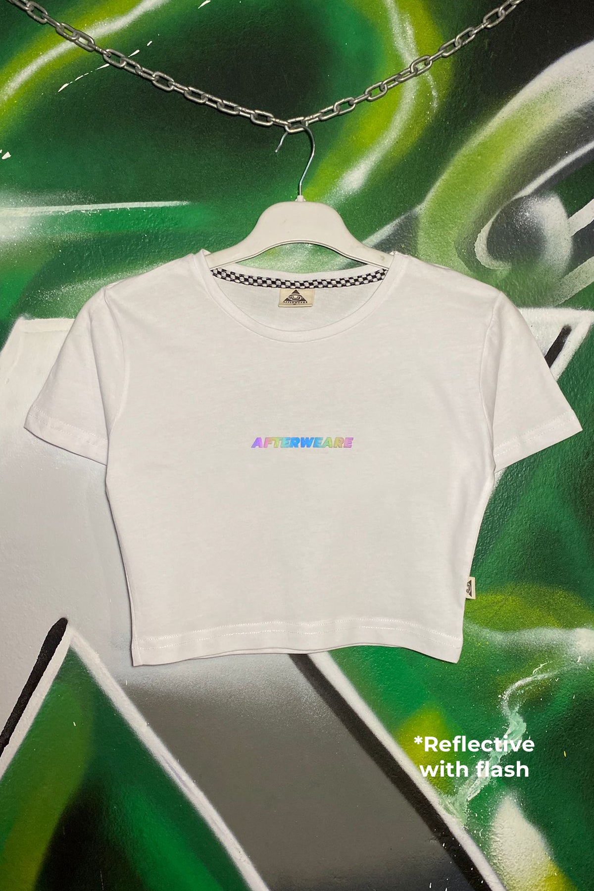 techno fashion Reflektör baskılı beyaz crop tişört -  reflective print white crop top