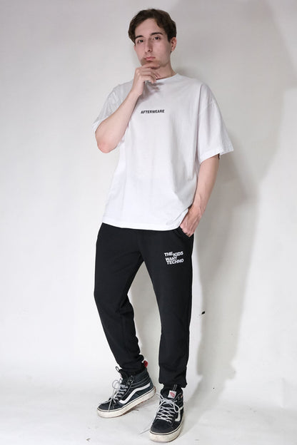 Oversize Beyaz Tişört 'The Kids Want Techno'