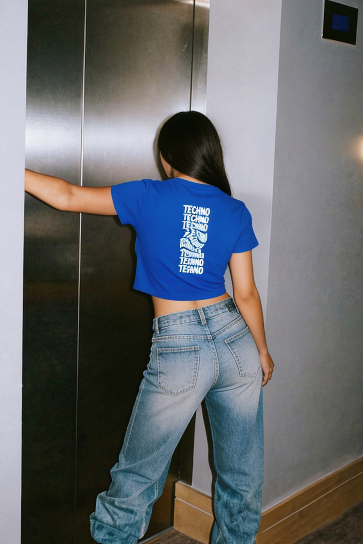 Reflektör Baskılı Mavi Crop Tişört - Techno Revolution | Blue Crop T-shirt