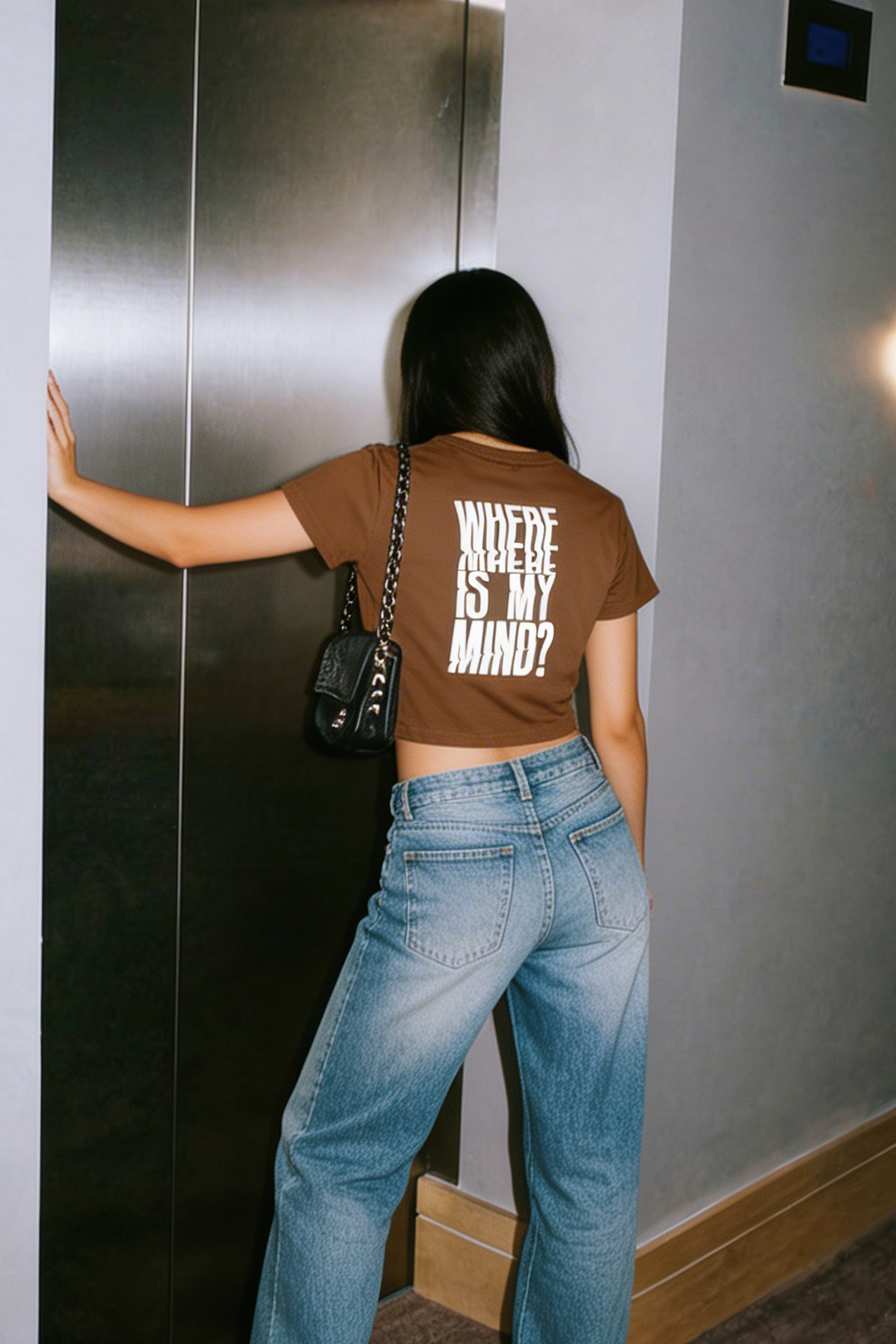 Reflektör Baskılı Kahve Crop Tişört - Where is My Mind? | Brown Crop T-shirt