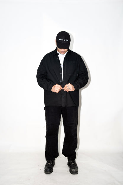 sert kumaşlı siyah gömlek ceket