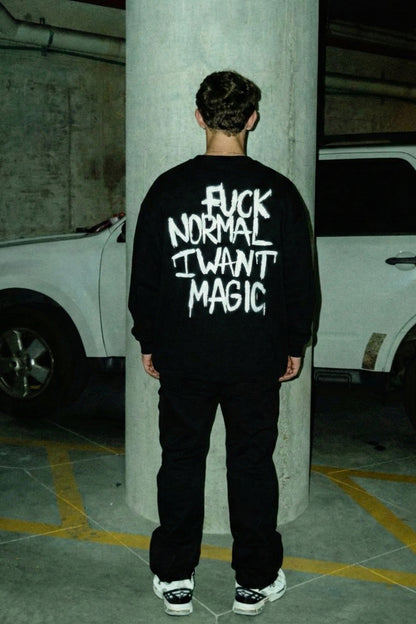 Siyah Oversize Sweatshirt 'FUCK NORMAL I WANT MAGIC'