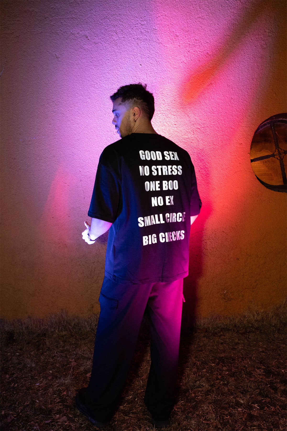 OVERSIZE BLACK T-SHIRT 'GOOD SEX NO STRESS' REFLECTIVE.