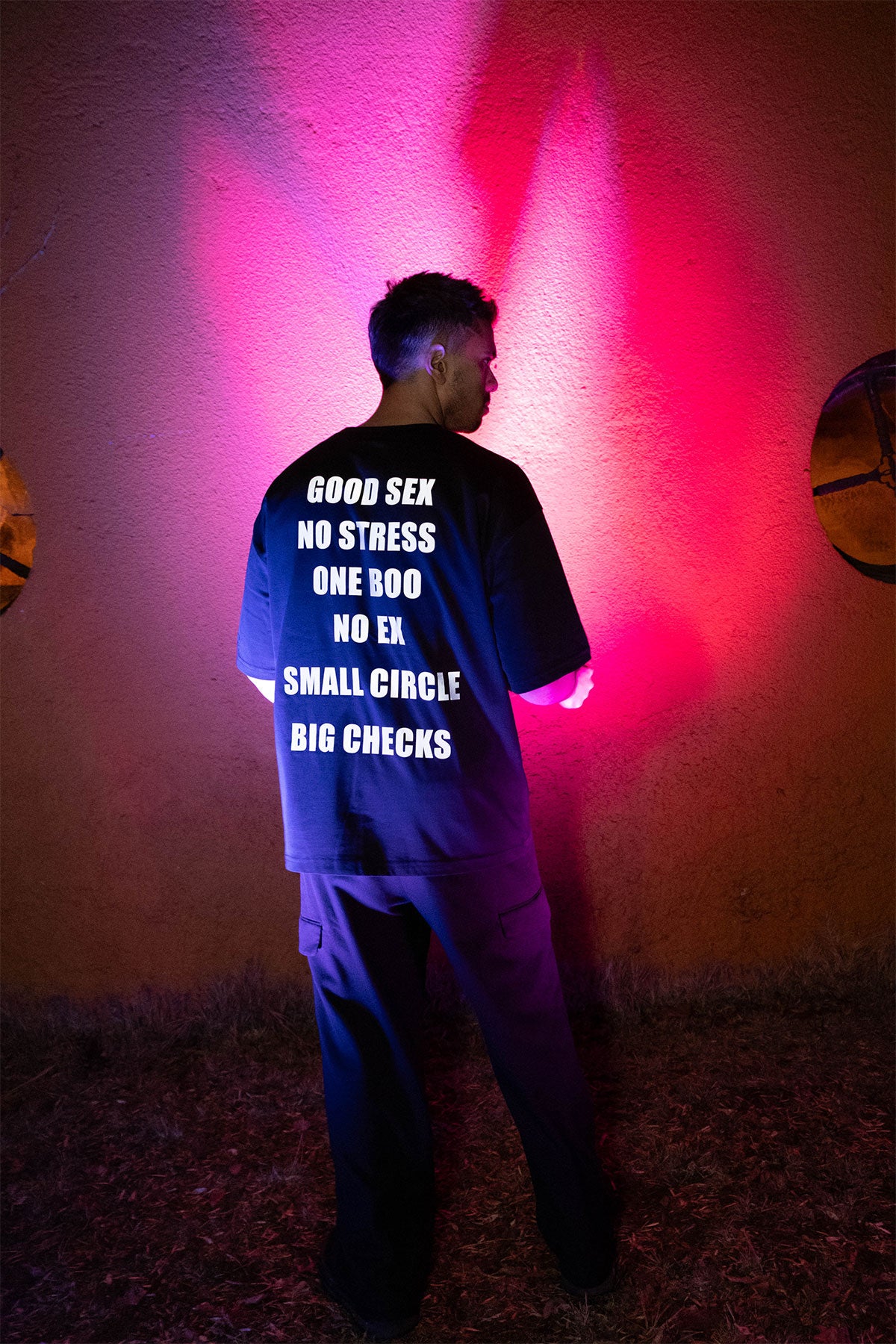 OVERSIZE BLACK T-SHIRT 'GOOD SEX NO STRESS' REFLECTIVE.