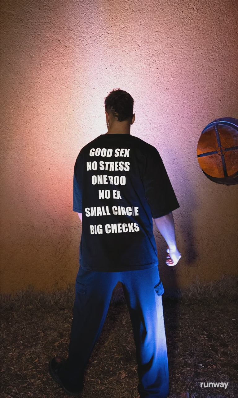 OVERSIZE BLACK T-SHIRT 'GOOD SEX NO STRESS' REFLECTIVE.