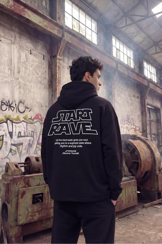 SCHWARZER OVERSIZE-HOODIE „HALLUCINATION“ REFLEKTIEREND