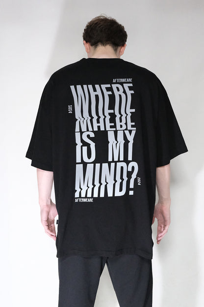 Afterweare Model Üzerinde Siyah Oversize Tişört  - "Where Is My Mind"  arka baskılı | Oversize Black Tshirt on Model, Back Printed "Where Is My Mind?"
