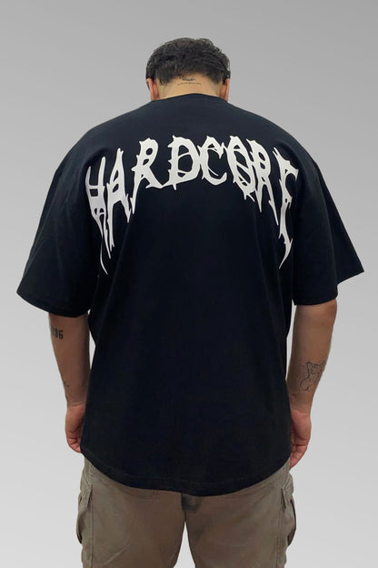 siyah oversize tişört hardcore baskili techno ve sokak stili