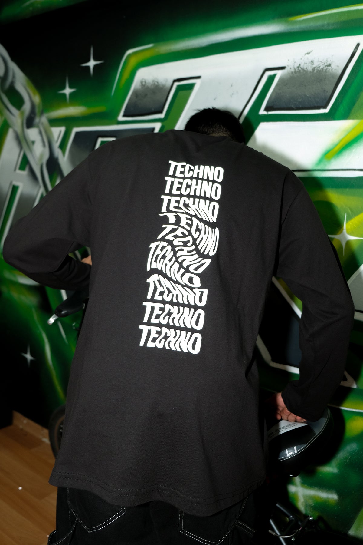 Siyah Uzun Kollu Tişört 'TECHNO REVOLUTION' Reflective Black Long Sleeve T-shirt