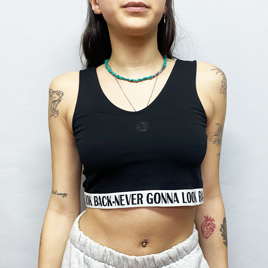 OUTLET -  BLACK CROP BASIC